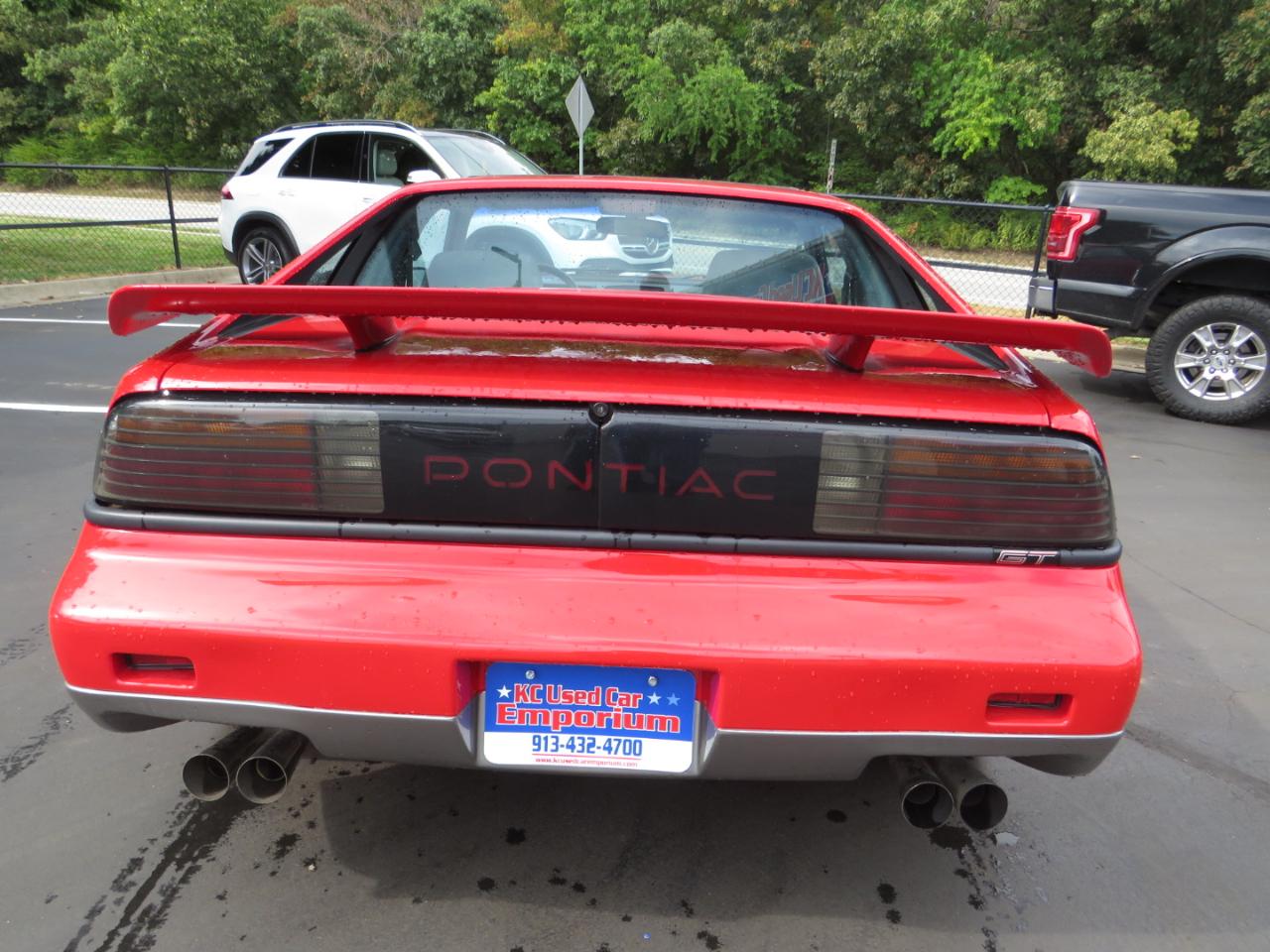 Pontiac Fiero 2dr Coupe Sport GT 5-Spd 1986