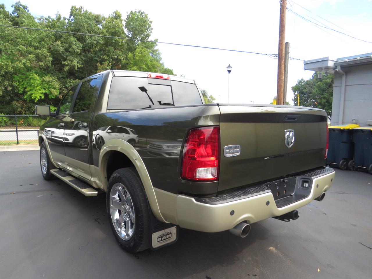 RAM 1500 4WD Crew Cab 140.5" Laramie Longhorn Edition 2012
