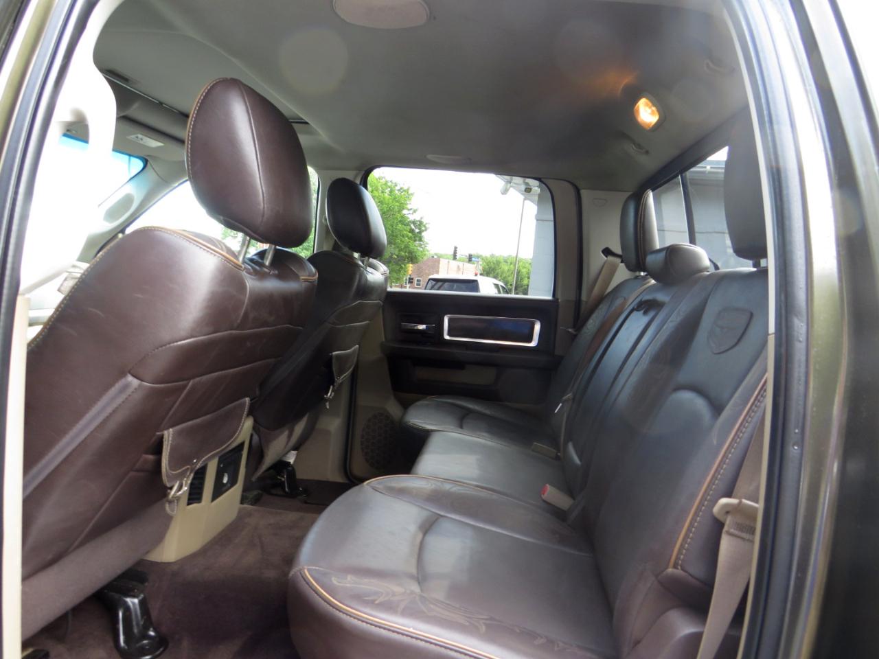 RAM 1500 4WD Crew Cab 140.5" Laramie Longhorn Edition 2012