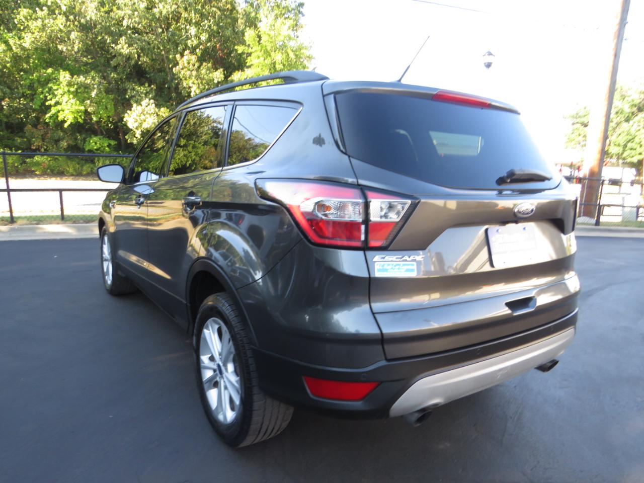 Ford Escape SE FWD 2017