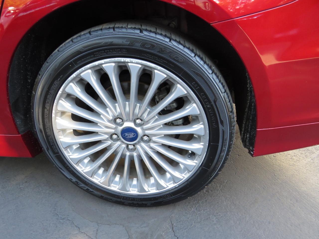 Ford Fusion 4dr Sdn Titanium FWD 2015