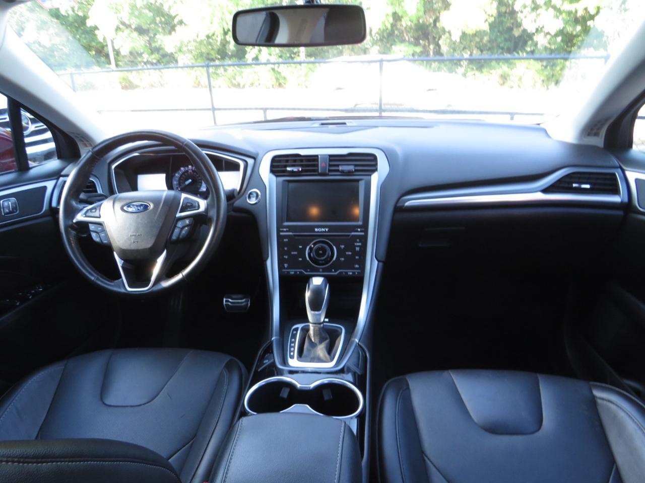 Ford Fusion 4dr Sdn Titanium FWD 2015