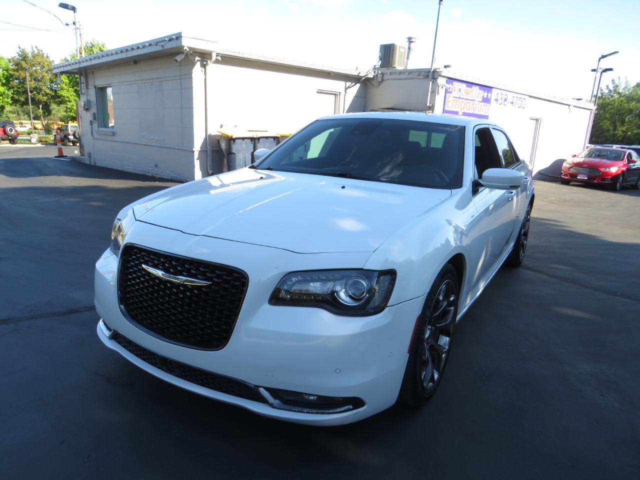 Chrysler 300 4dr Sdn 300S RWD 2015