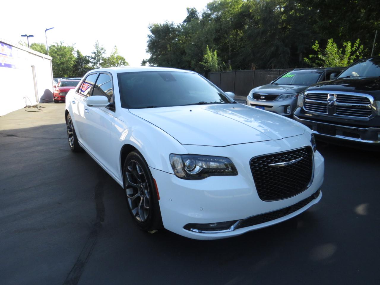 Chrysler 300 4dr Sdn 300S RWD 2015