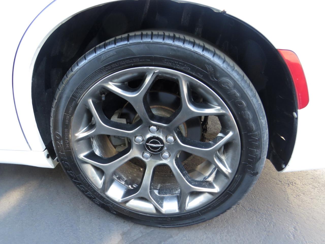 Chrysler 300 4dr Sdn 300S RWD 2015