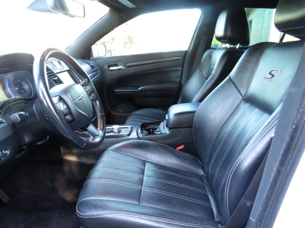 Chrysler 300 4dr Sdn 300S RWD 2015