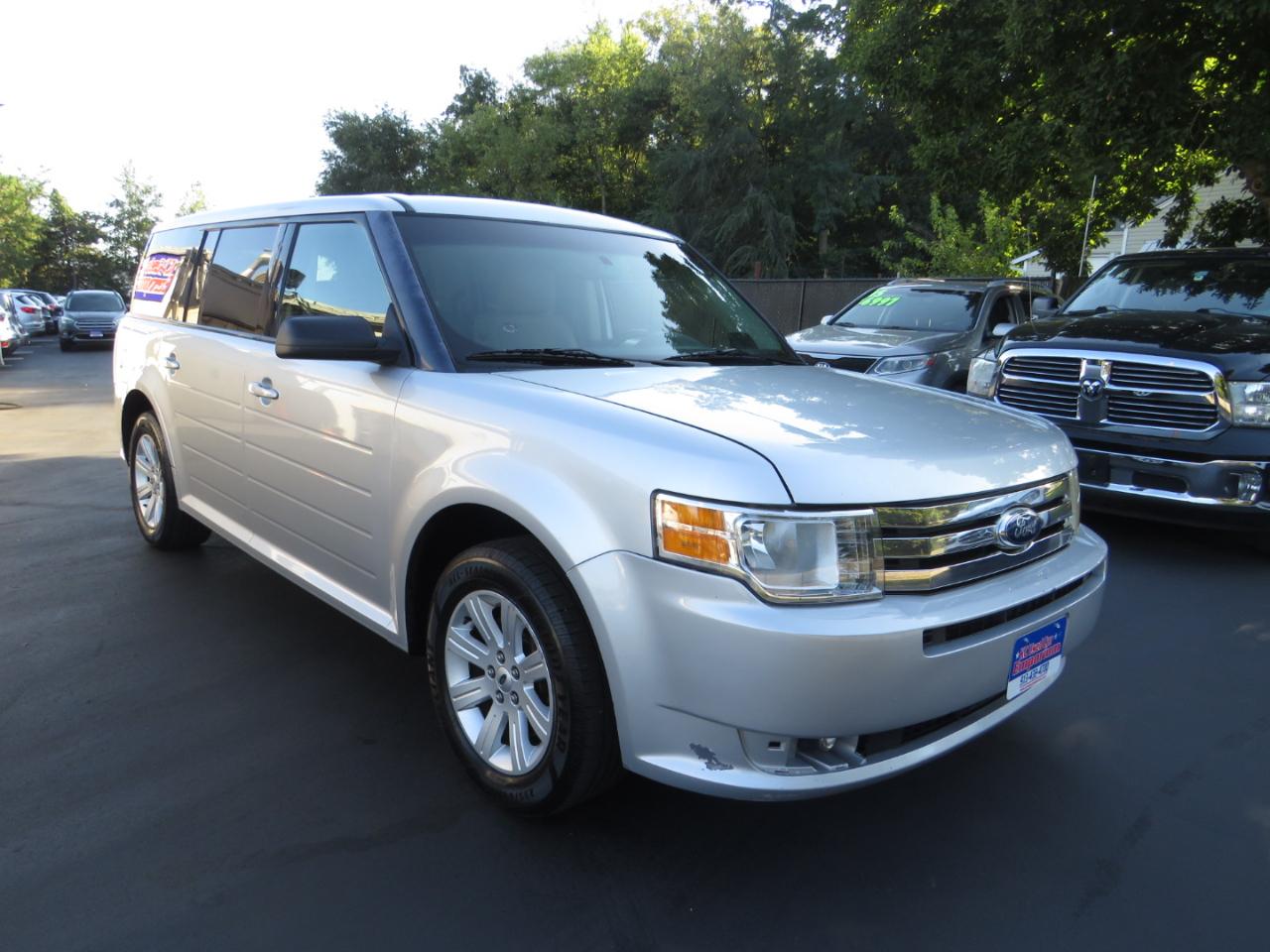 Ford Flex 4dr SE FWD 2011