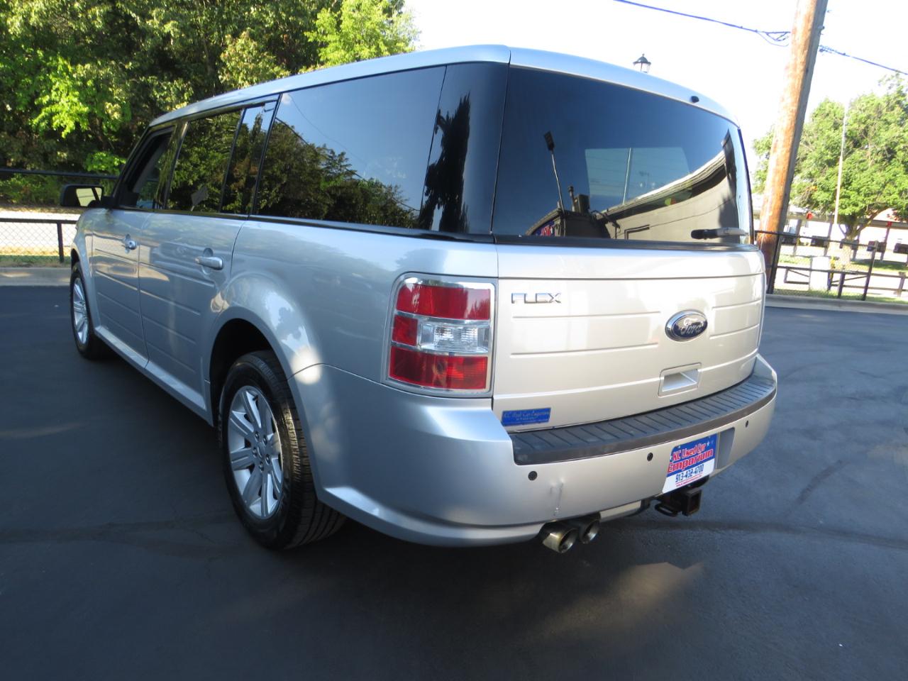 Ford Flex 4dr SE FWD 2011