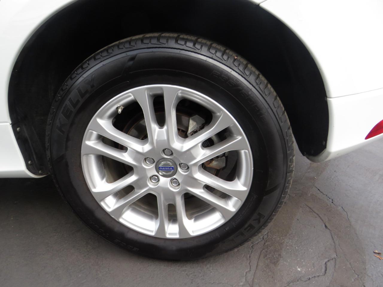 Volvo XC60 AWD 4dr 3.2L 2014