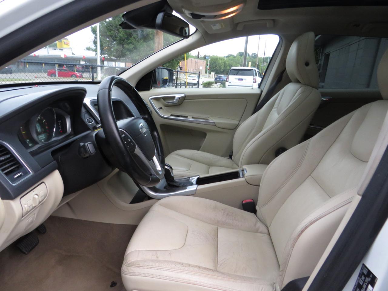 Volvo XC60 AWD 4dr 3.2L 2014