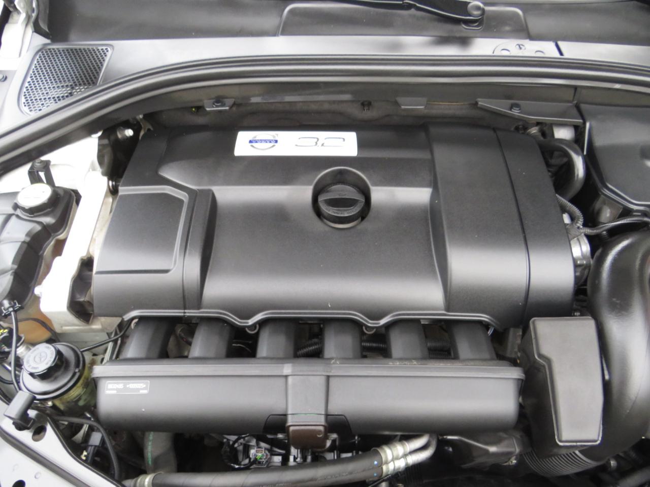 Volvo XC60 AWD 4dr 3.2L 2014