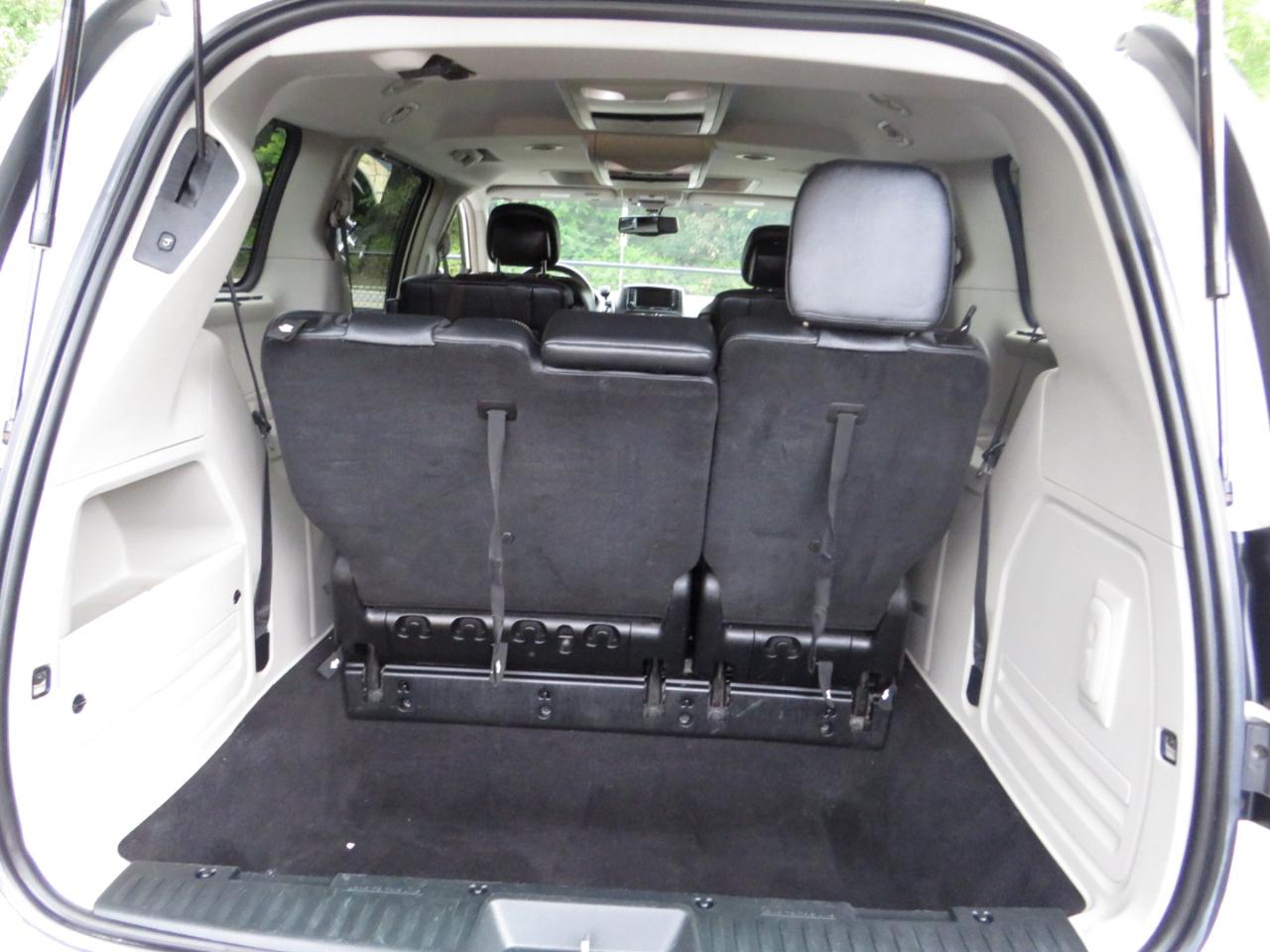 Chrysler Town & Country 4dr Wgn Touring-L 2013