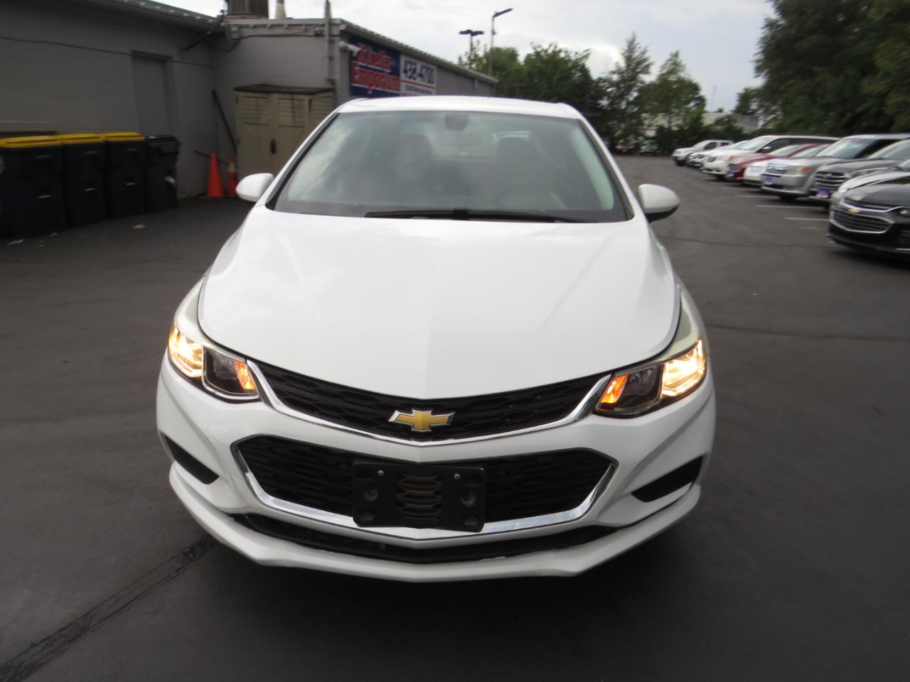 Chevrolet Cruze 4dr Sdn 1.4L LS w/1SB 2018