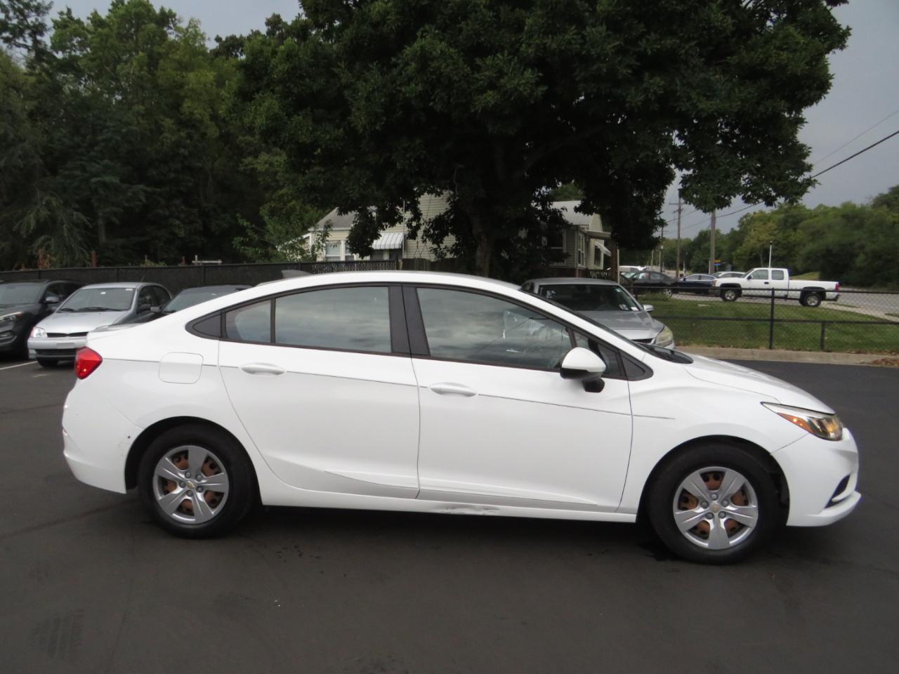 Chevrolet Cruze 4dr Sdn 1.4L LS w/1SB 2018