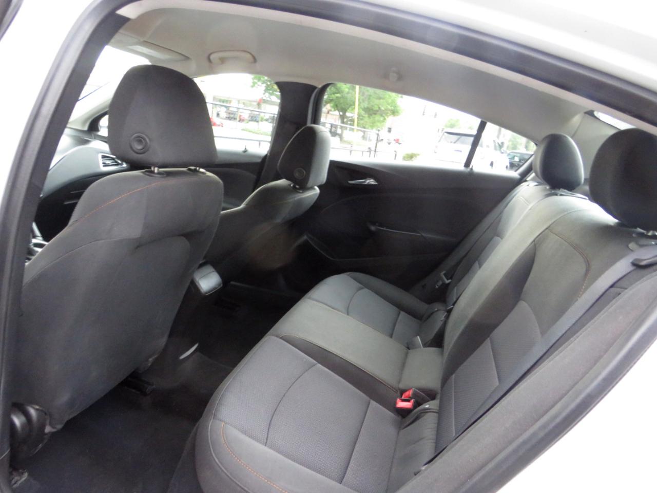 Chevrolet Cruze 4dr Sdn 1.4L LS w/1SB 2018