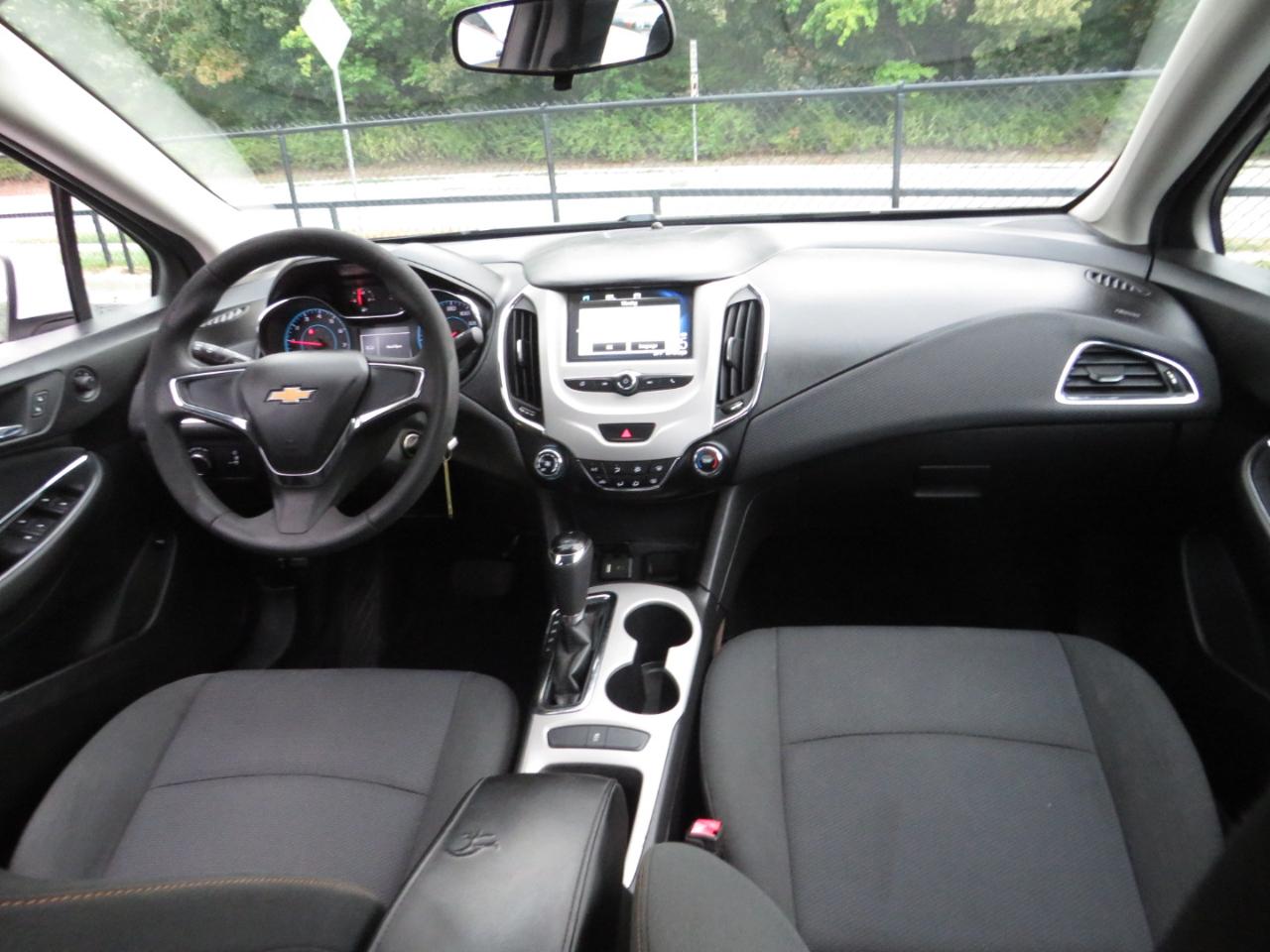 Chevrolet Cruze 4dr Sdn 1.4L LS w/1SB 2018