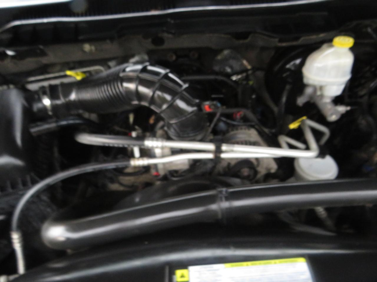 RAM 1500 4WD Crew Cab 140.5" Sport 2011