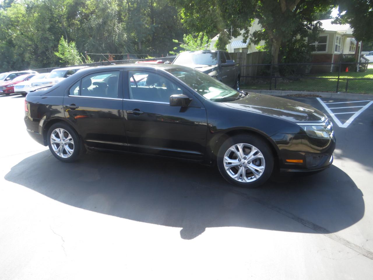Ford Fusion 4dr Sdn SE FWD 2012