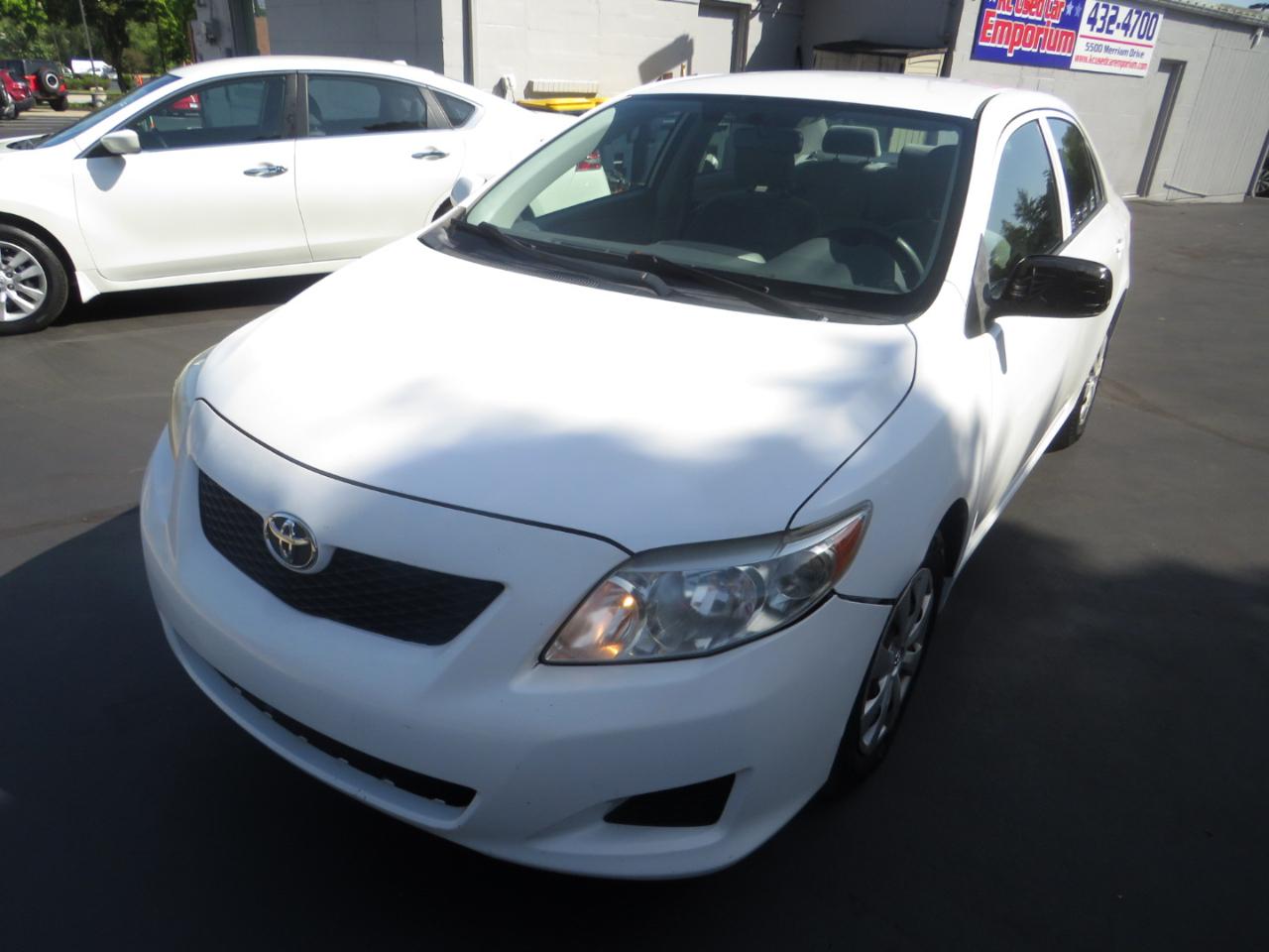 Toyota Corolla 4dr Sdn Man (Natl) 2009