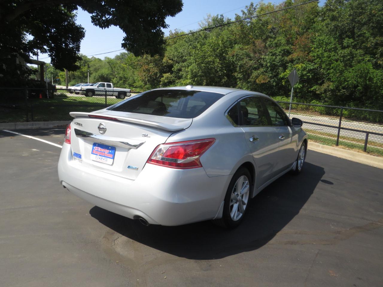 Nissan Altima 4dr Sdn I4 2.5 SL 2013