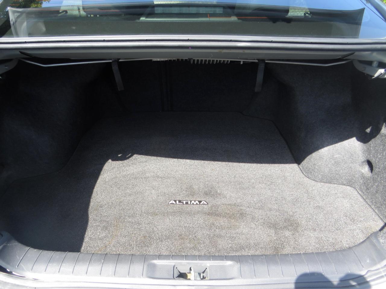 Nissan Altima 4dr Sdn I4 2.5 SL 2013