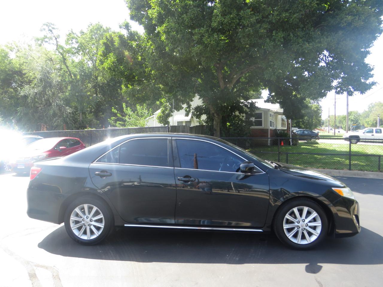 Toyota Camry 2014.5 4dr Sdn I4 Auto SE Sport (Natl) 2014