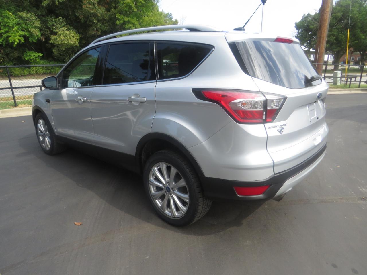 Ford Escape Titanium FWD 2017
