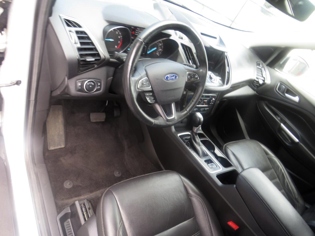 Ford Escape Titanium FWD 2017