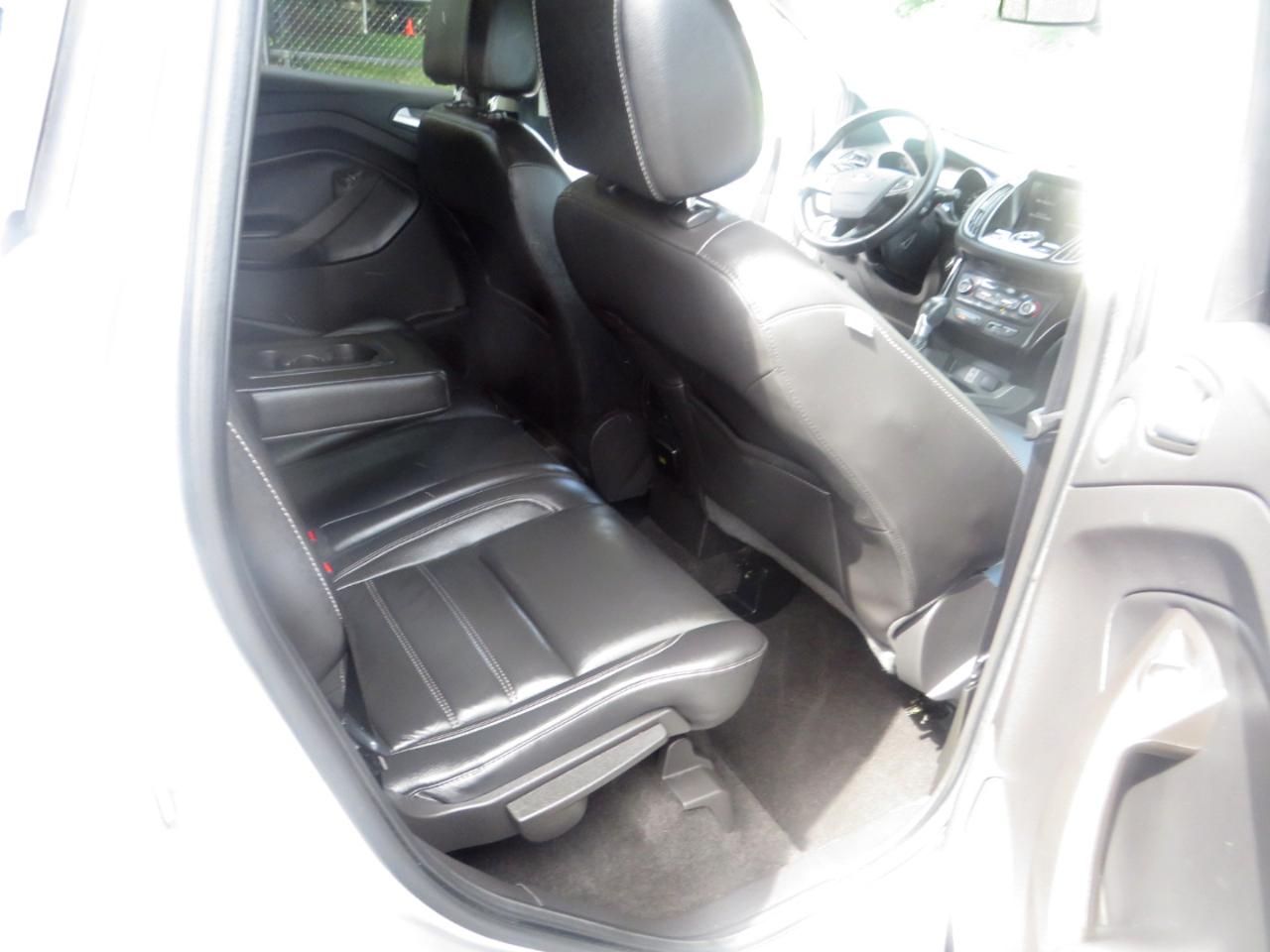 Ford Escape Titanium FWD 2017