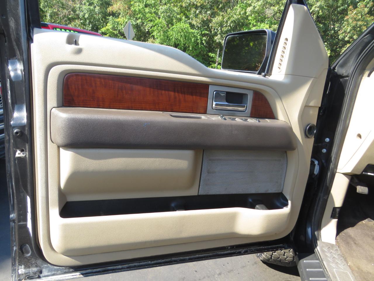 Ford F-150 4WD SuperCrew 145" XLT 2010
