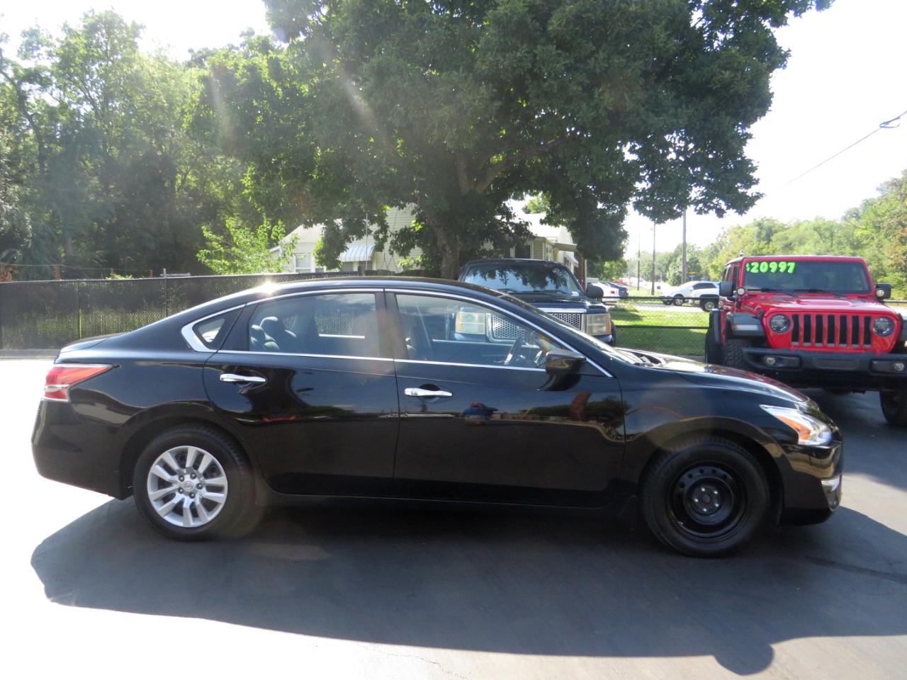 Nissan Altima 4dr Sdn I4 2.5 S 2015