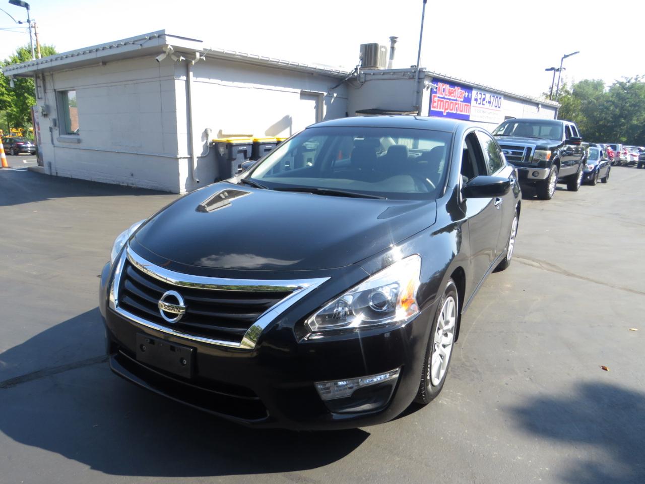 Nissan Altima 4dr Sdn I4 2.5 S 2015