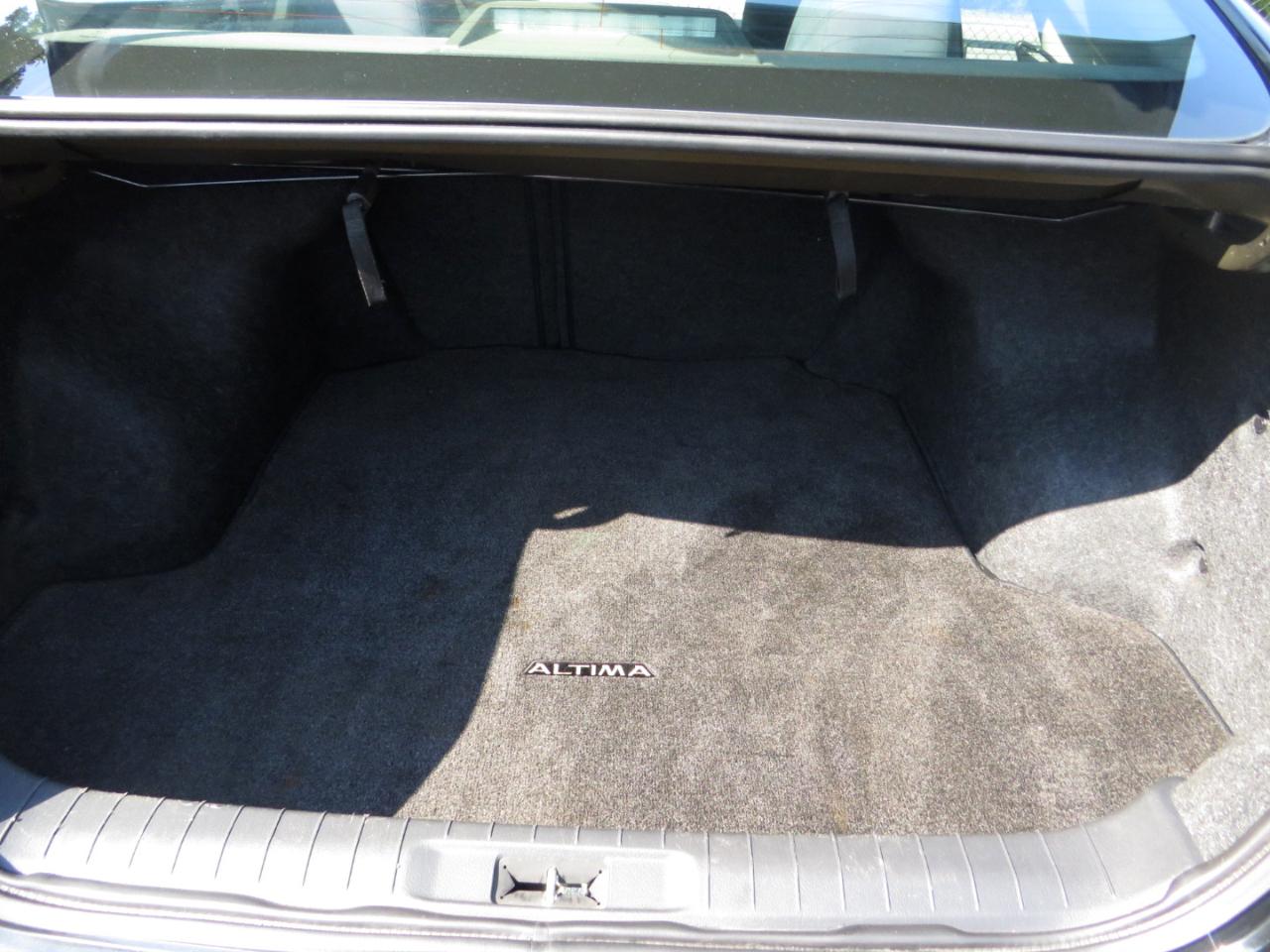 Nissan Altima 4dr Sdn I4 2.5 S 2015