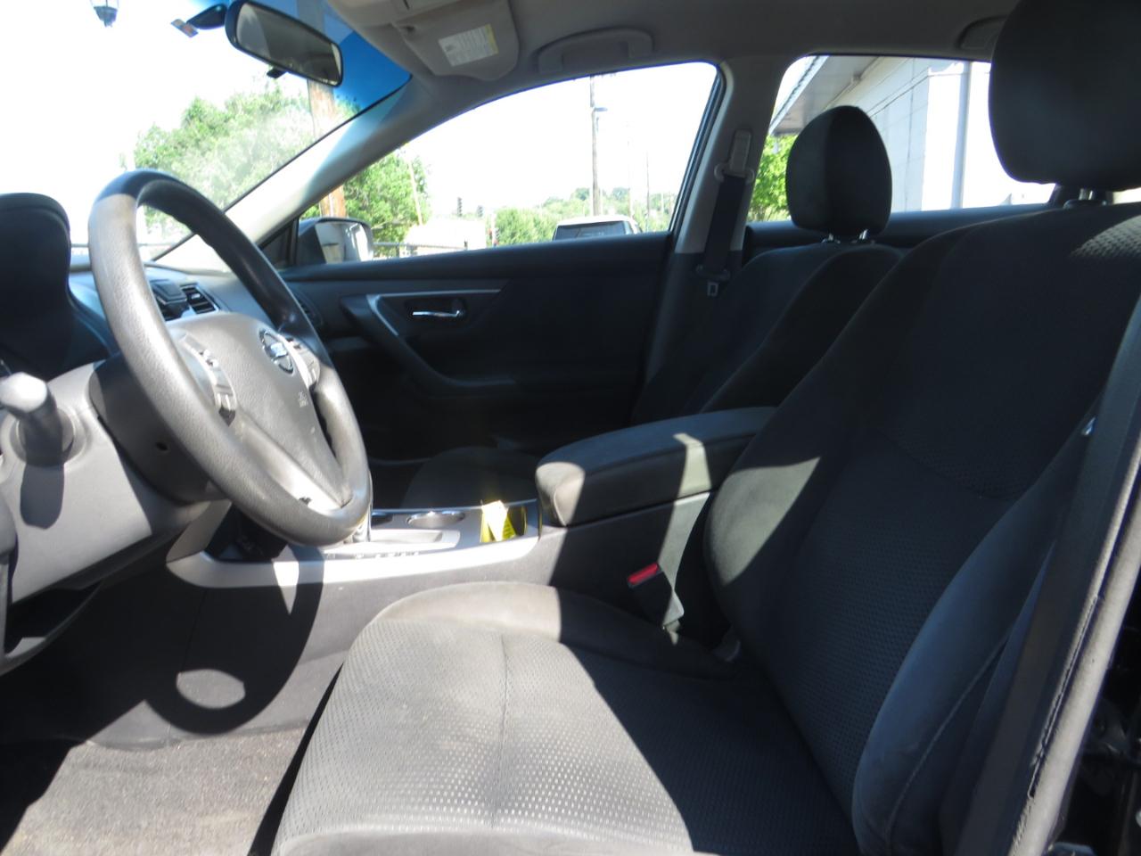 Nissan Altima 4dr Sdn I4 2.5 S 2015