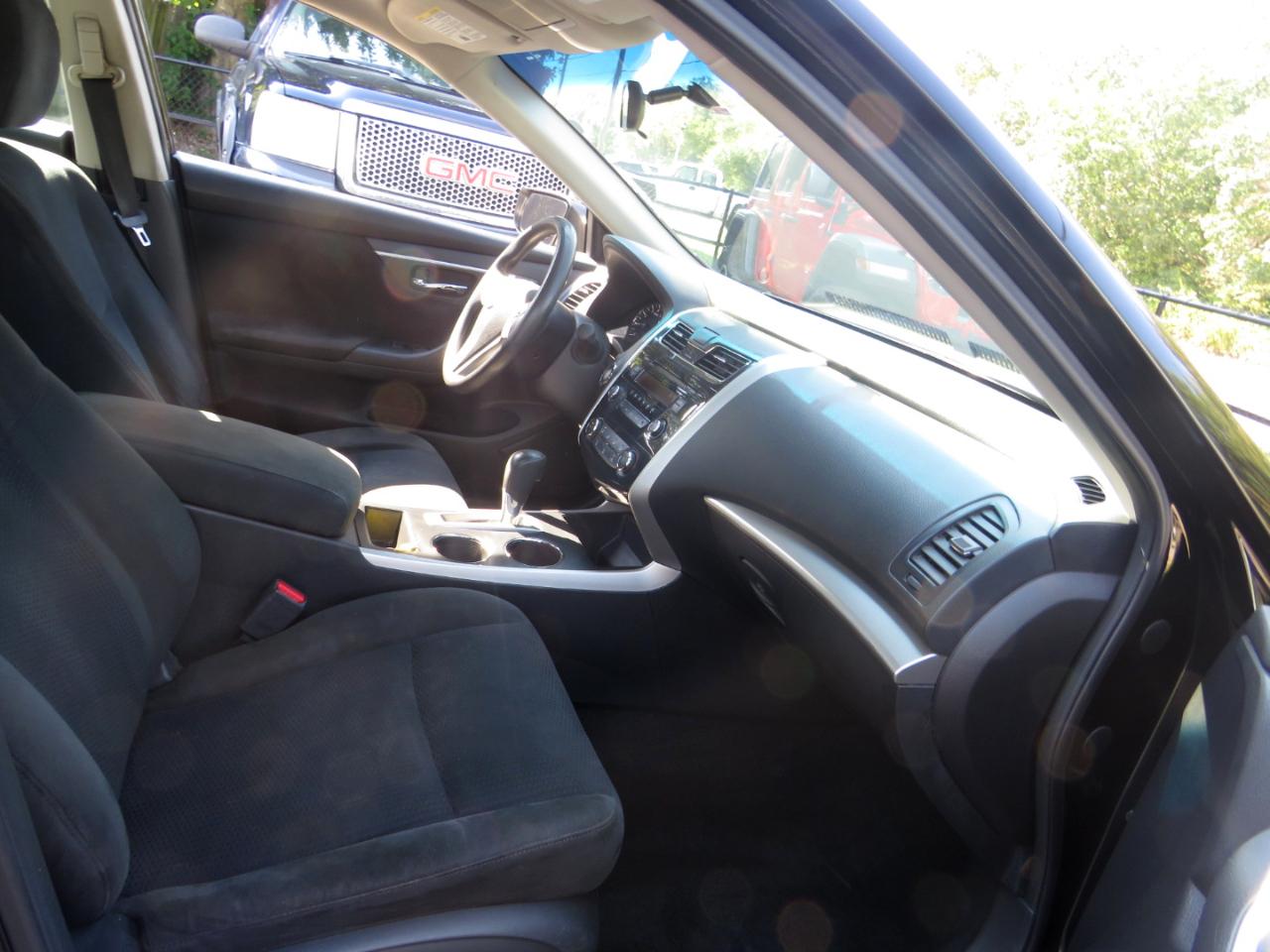 Nissan Altima 4dr Sdn I4 2.5 S 2015