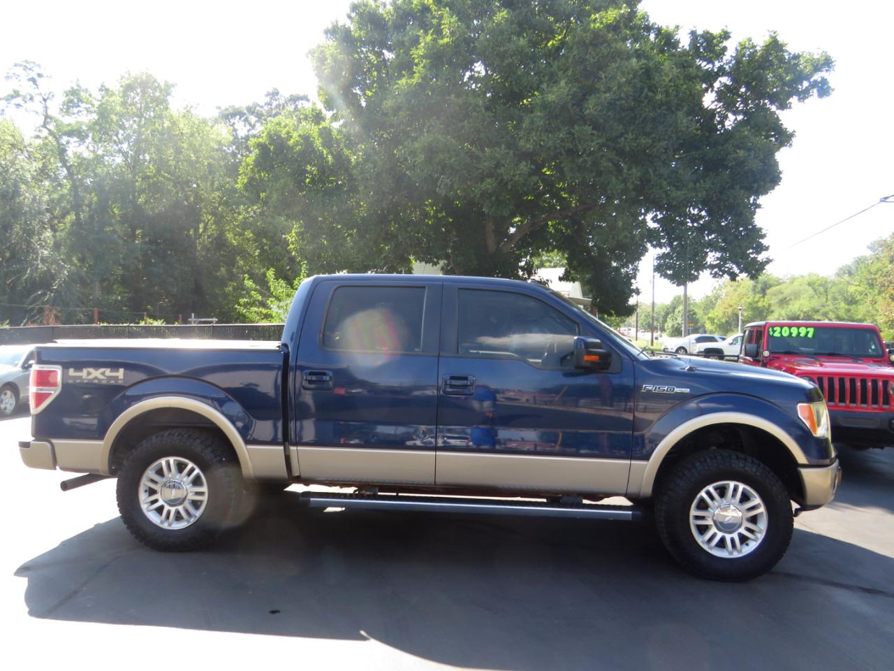 Ford F-150 4WD SuperCrew 145" XLT 2012