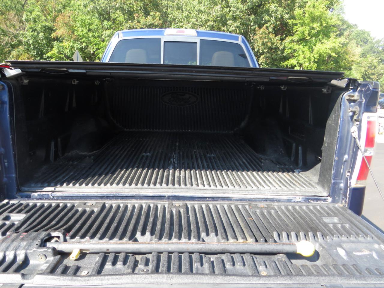 Ford F-150 4WD SuperCrew 145" XLT 2012