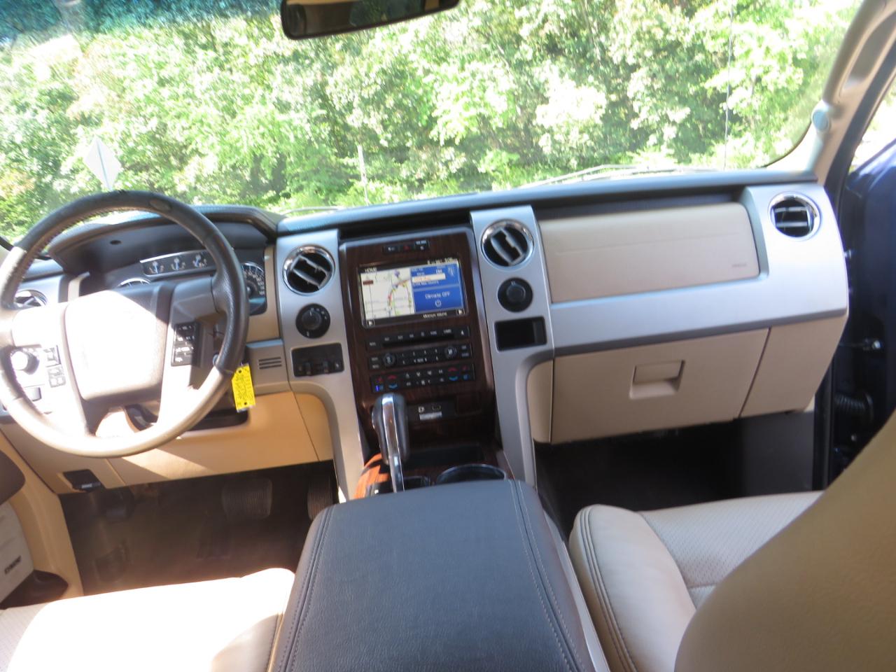 Ford F-150 4WD SuperCrew 145" XLT 2012