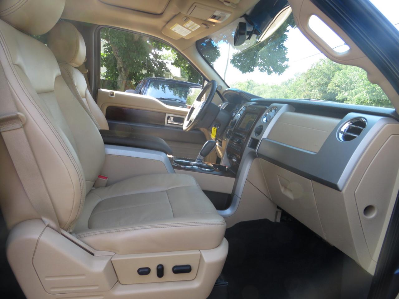 Ford F-150 4WD SuperCrew 145" XLT 2012