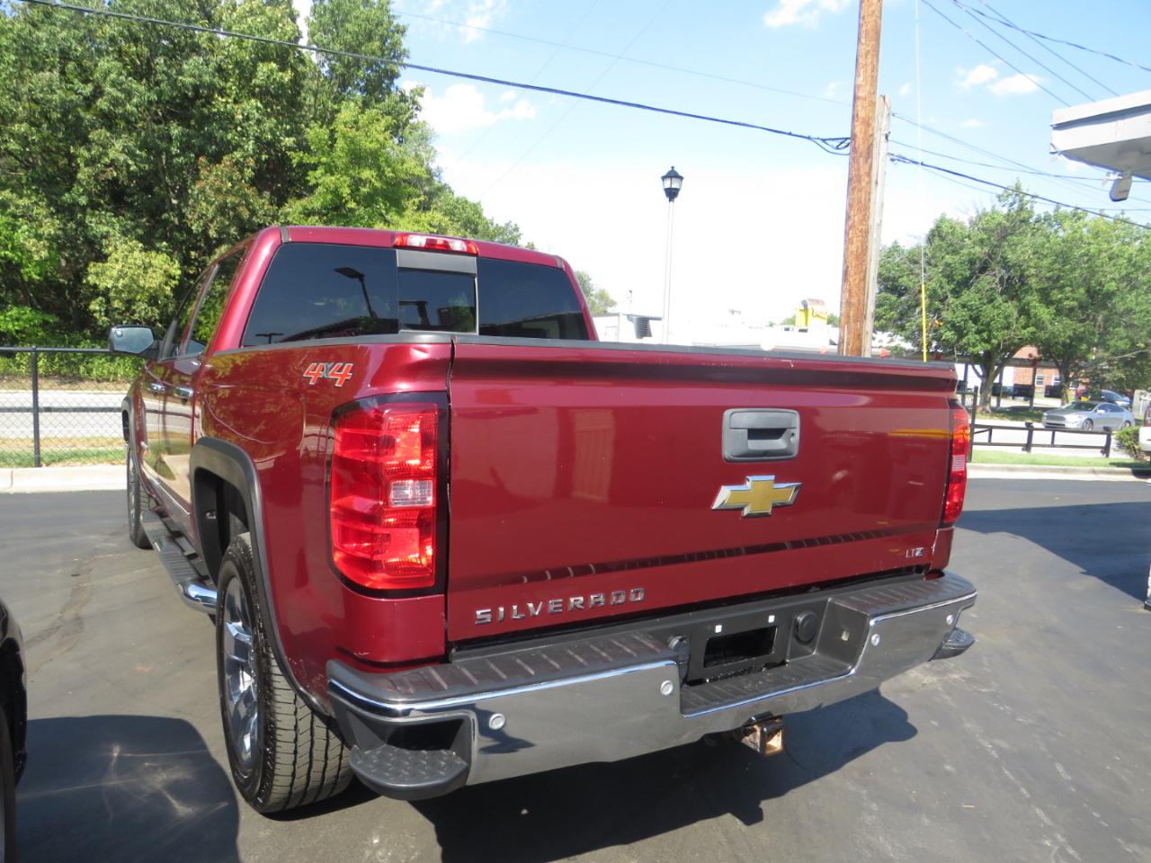 Chevrolet Silverado 1500 4WD Crew Cab 143.5" LTZ w/1LZ 2015