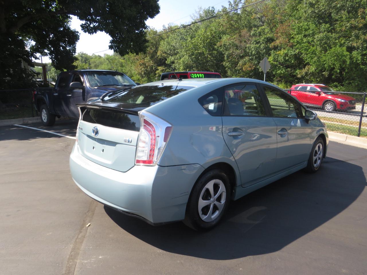 Toyota Prius 5dr HB Three (Natl) 2012