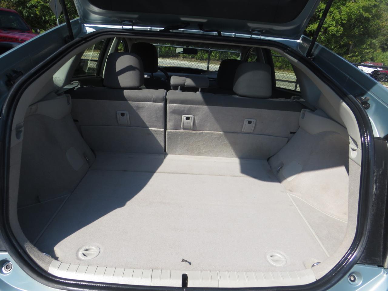 Toyota Prius 5dr HB Three (Natl) 2012