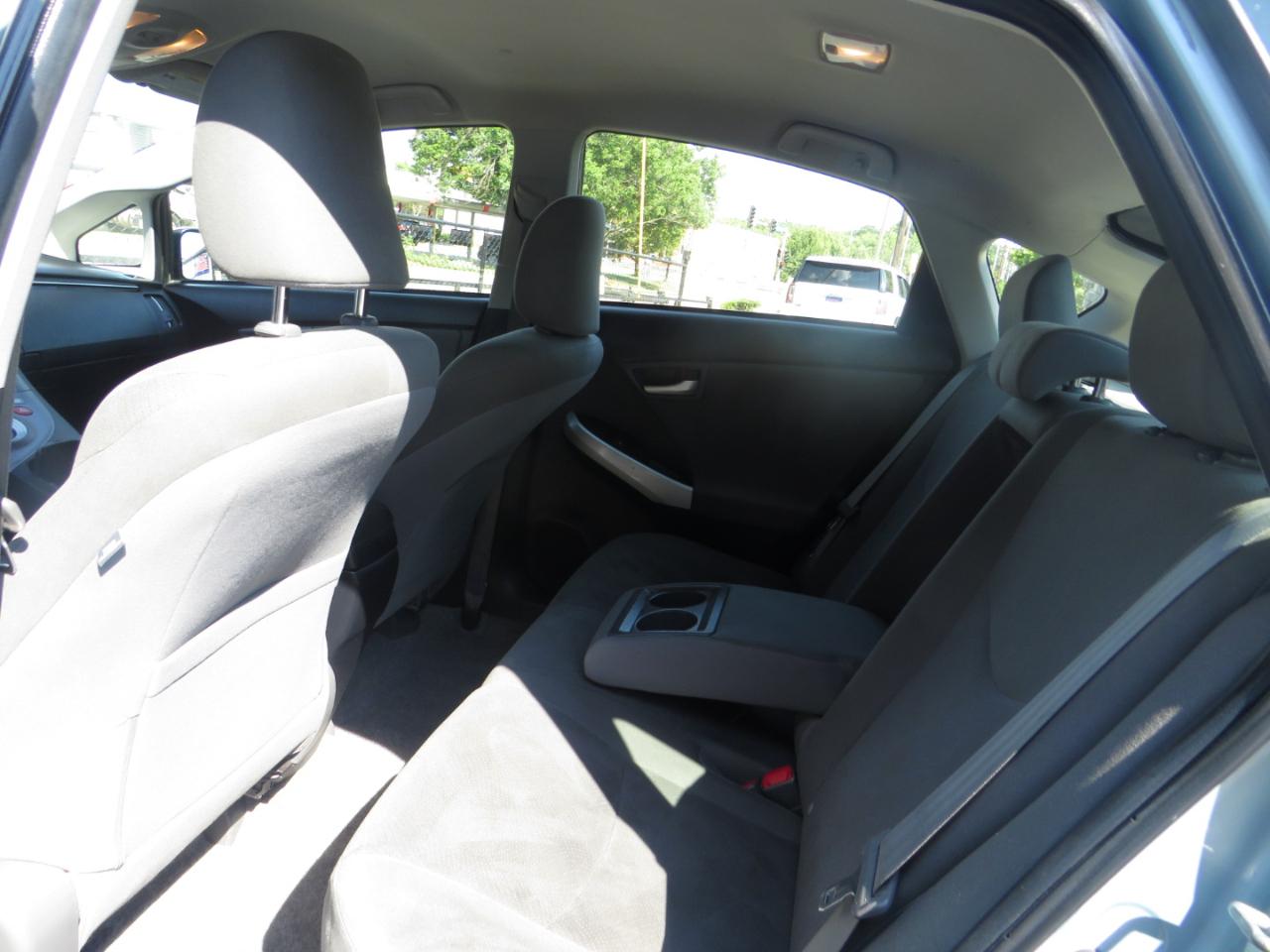 Toyota Prius 5dr HB Three (Natl) 2012