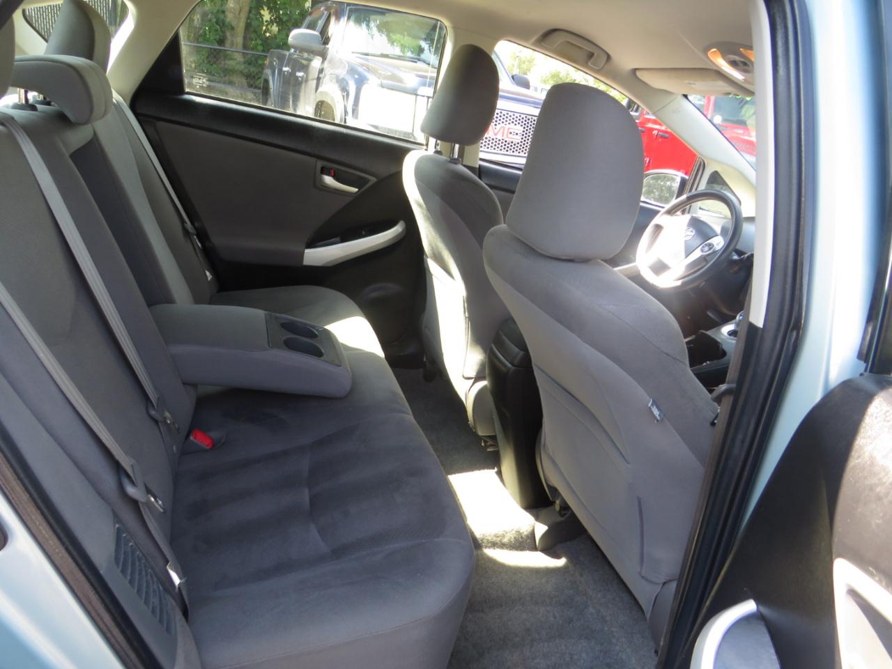 Toyota Prius 5dr HB Three (Natl) 2012