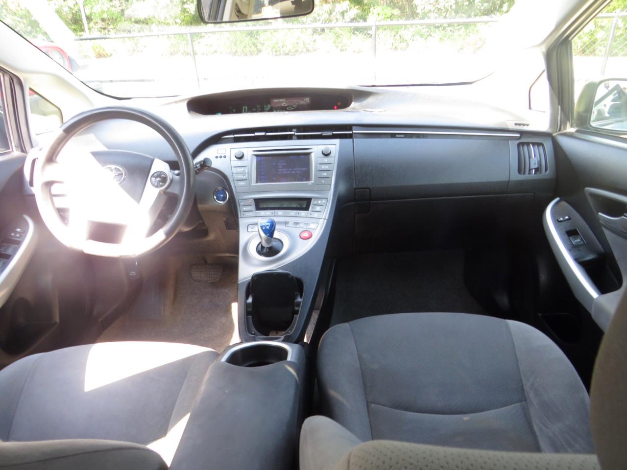 Toyota Prius 5dr HB Three (Natl) 2012