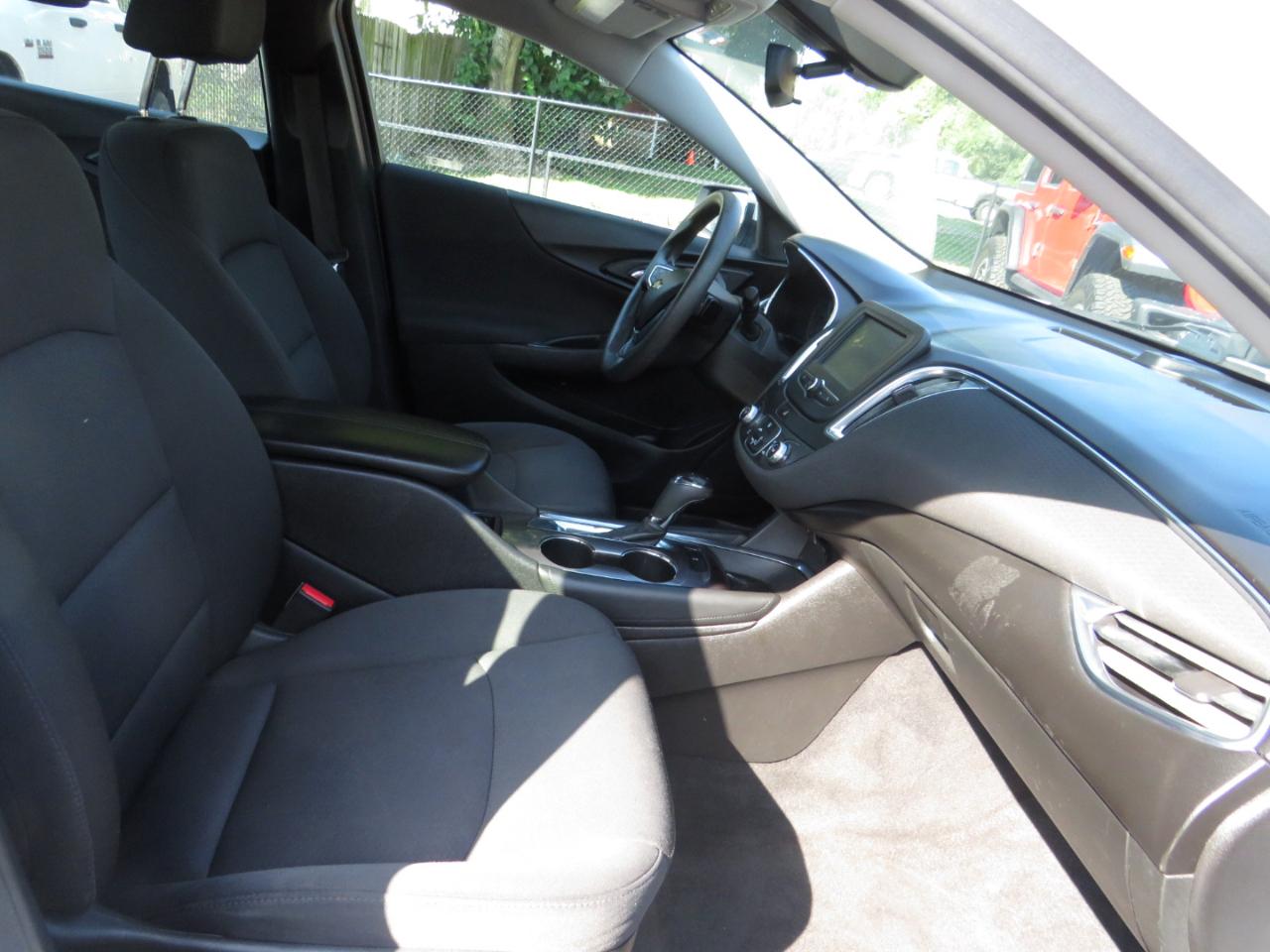 Chevrolet Malibu 4dr Sdn Premier w/2LZ 2016