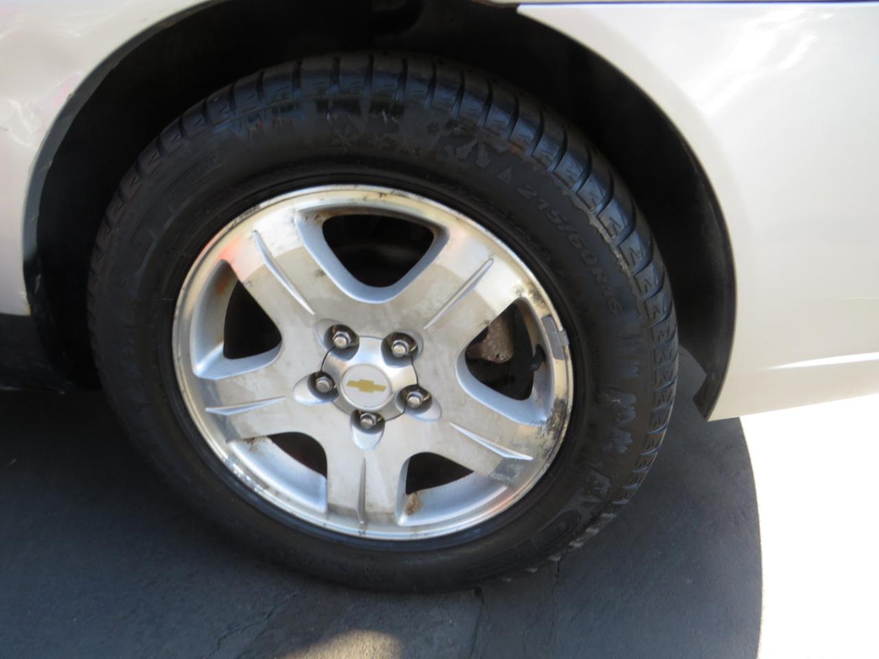 Chevrolet Malibu Maxx 4dr Sdn LT 2005