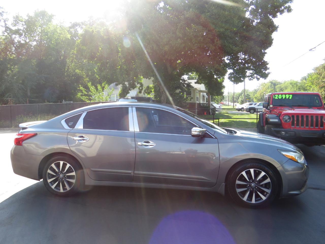 Nissan Altima 4dr Sdn I4 2.5 SV 2016