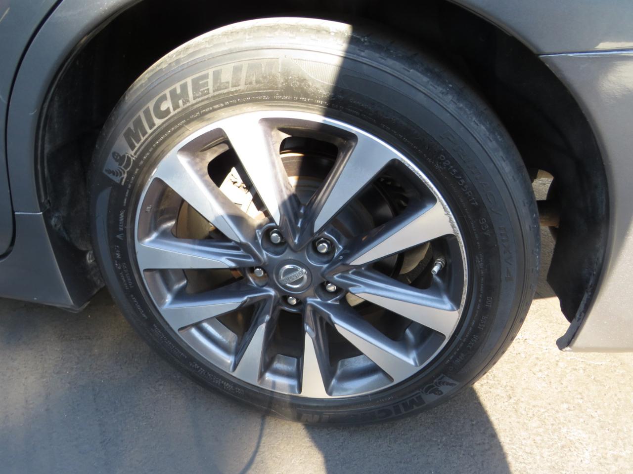 Nissan Altima 4dr Sdn I4 2.5 SV 2016