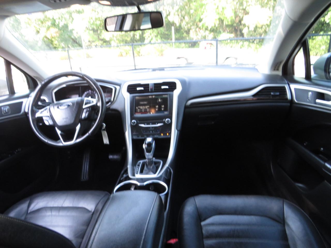 Ford Fusion 4dr Sdn SE Hybrid FWD 2015